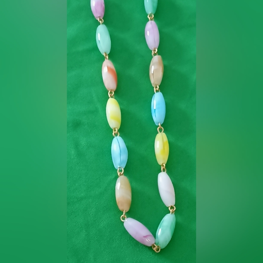 𝟲𝟬'𝘀 𝗙𝗿𝗲𝗻𝗰𝗵 𝗣𝗮𝘀𝘁𝗲𝗹 𝗟𝘂𝗰𝗶𝘁𝗲 𝗕𝗲𝗮𝗱𝗲𝗱 𝗡𝗲𝗰𝗸𝗹𝗮𝗰𝗲 - Picture 4 of 8